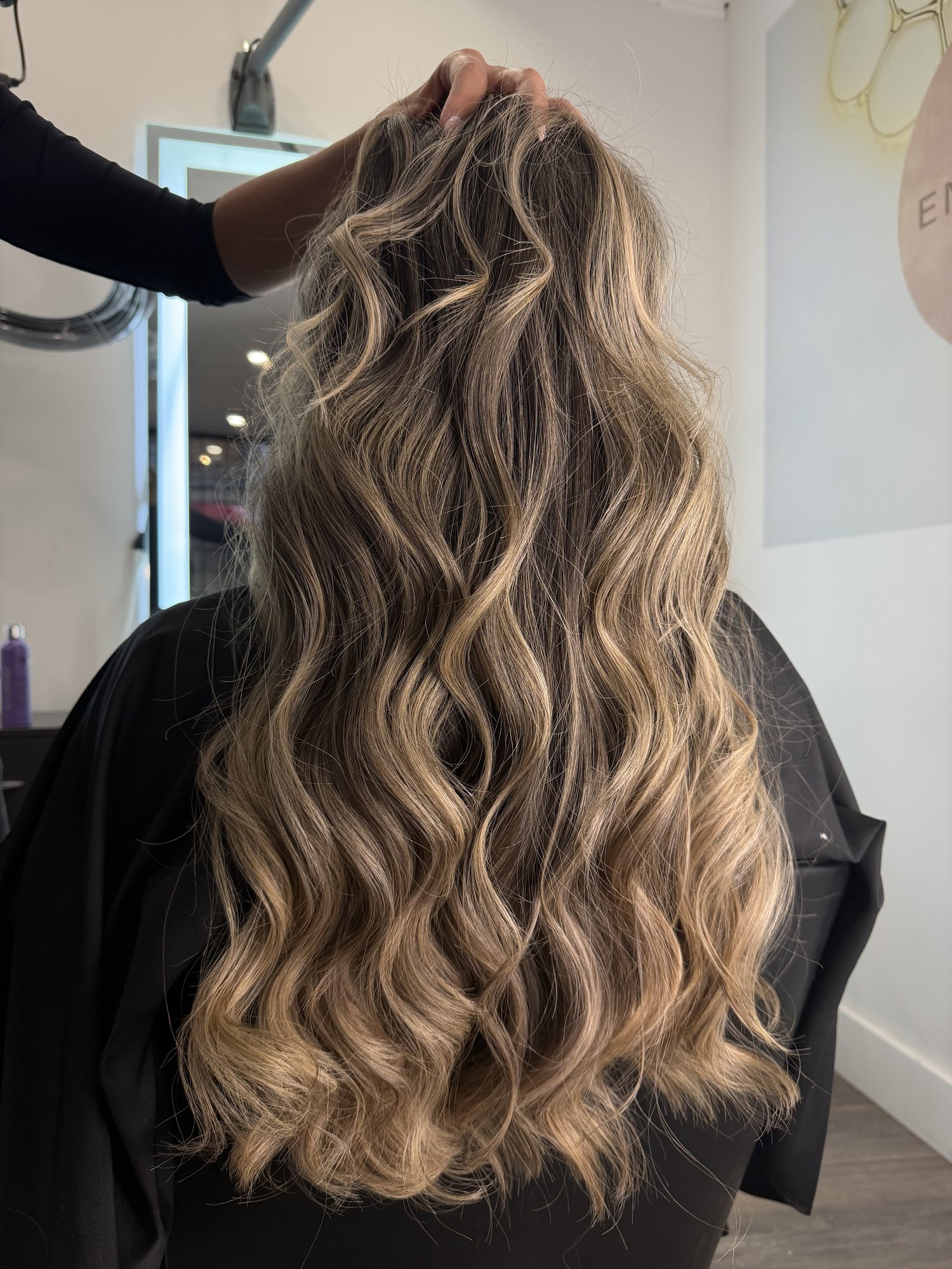 Salon en Vogue Montréal, Détail de la technique de coloration blonde multidimensionnelle